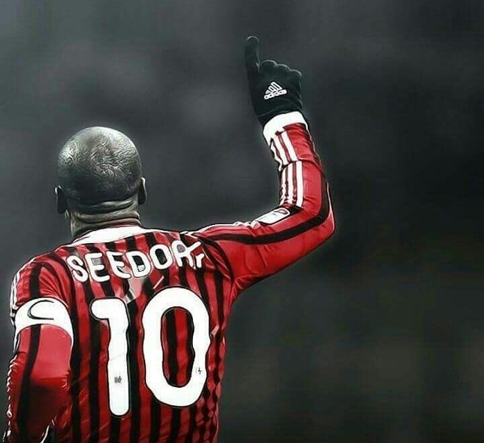 开云网页版中国官网-米兰老照片回顾西多夫效力时期|AC米兰|ac米兰|克拉伦斯-西多夫_新浪新闻